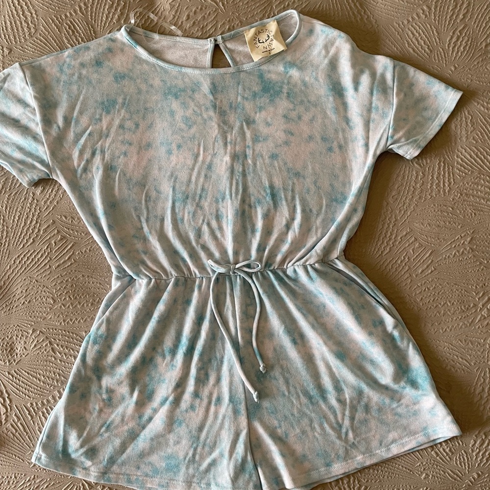 Fantastic Fawn Tie Dye Romper Size Small